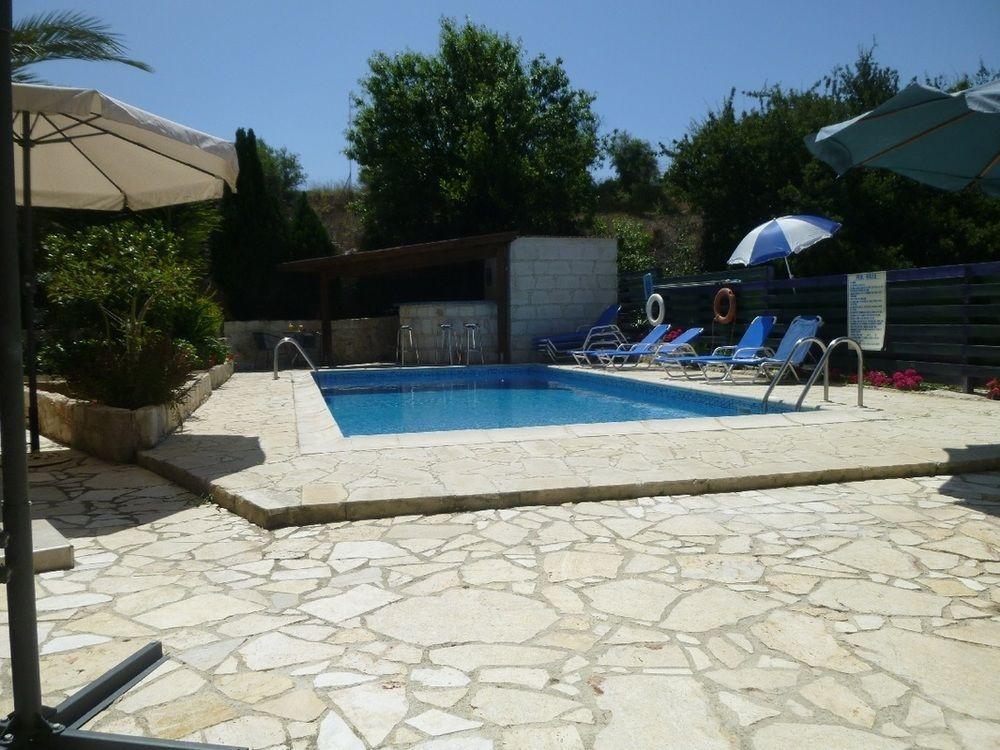 Avra Family Maisonettes Polis Exterior photo